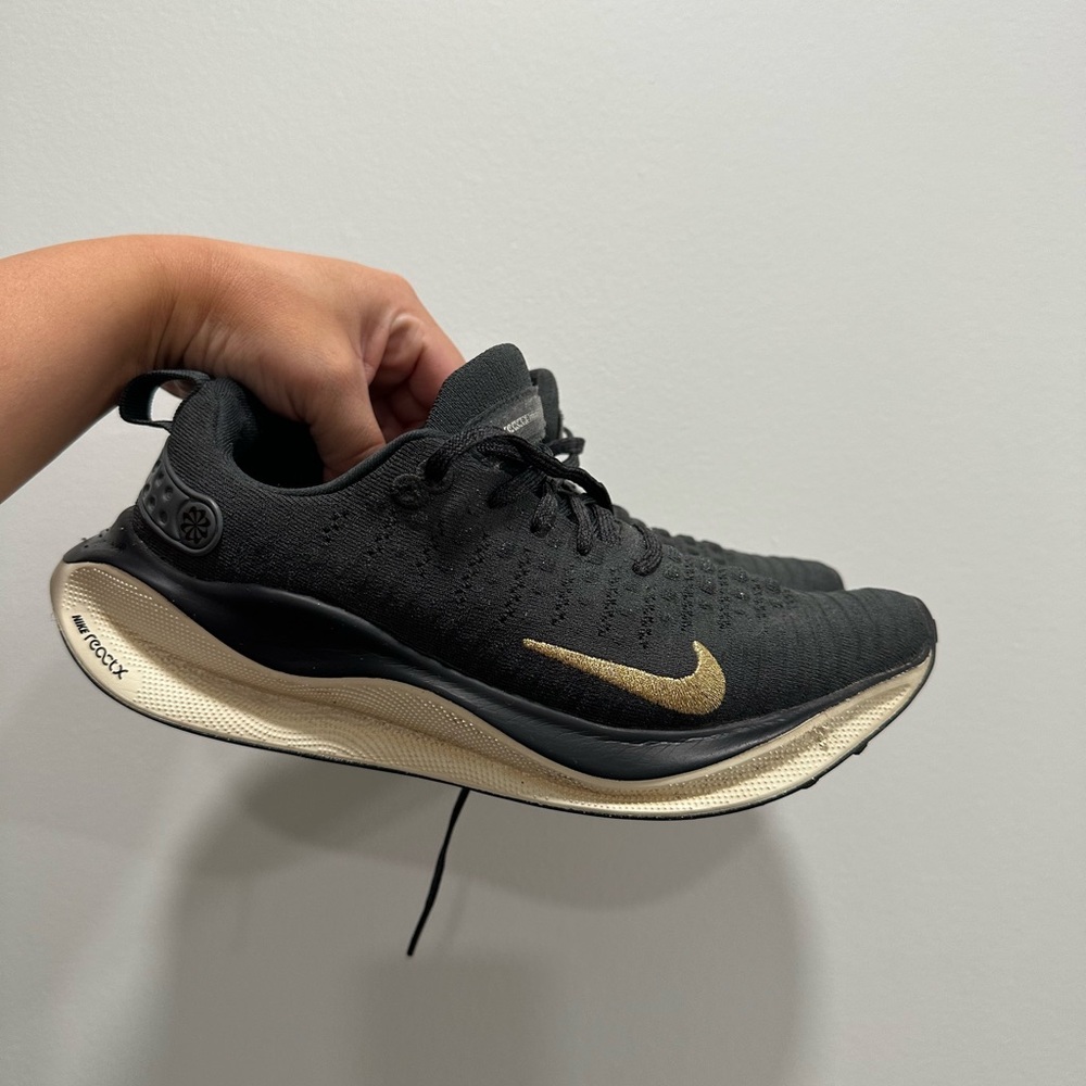 Nike react Infinity run flyknit 4 Black and Gold Running Shoes